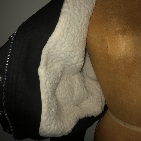 [Gstudio] Black Teddy Fleece Sherpa Crop Bomber Jacket& Coat. - Picture 9 of 9